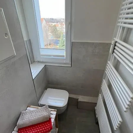 Apartment Moderne Stilvolle Gaestewohnung