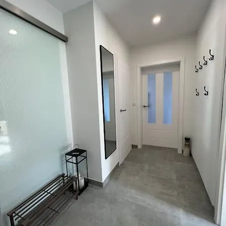 Apartment Moderne Stilvolle Gaestewohnung Werdau