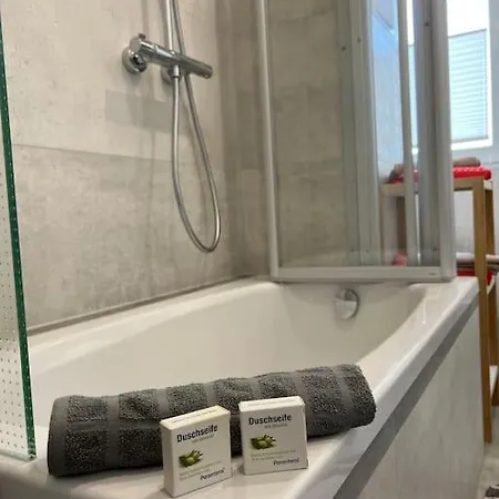 Moderne Stilvolle Gaestewohnung Apartment Werdau